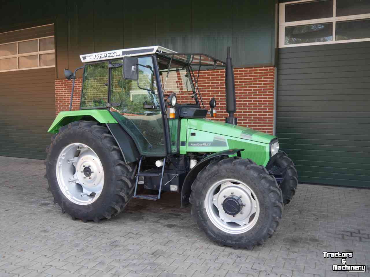 Tractor / Trekker Deutz-Fahr AgroXtra 4.17