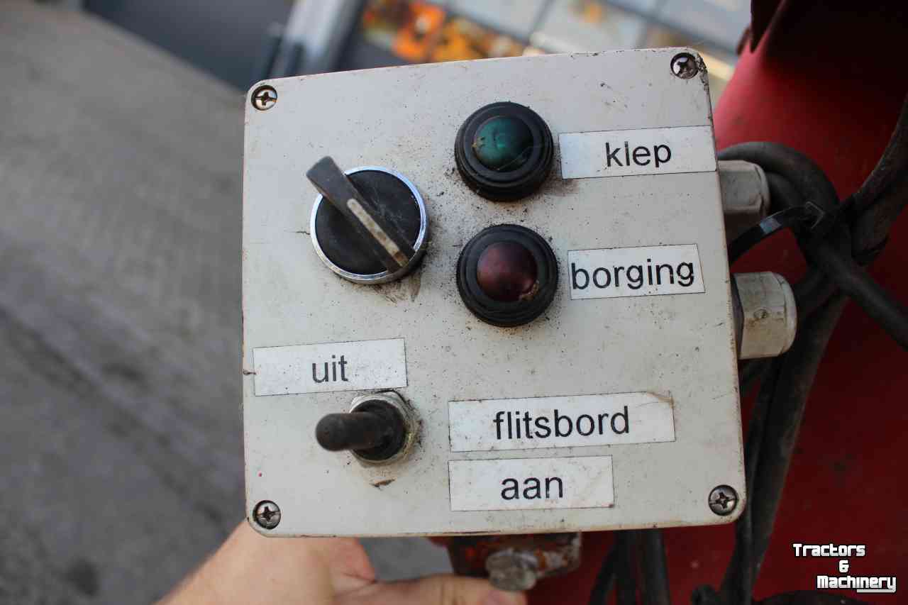 Overige machines voor weg-, berm-, en slootonderhoud Miedema Opvangwagen