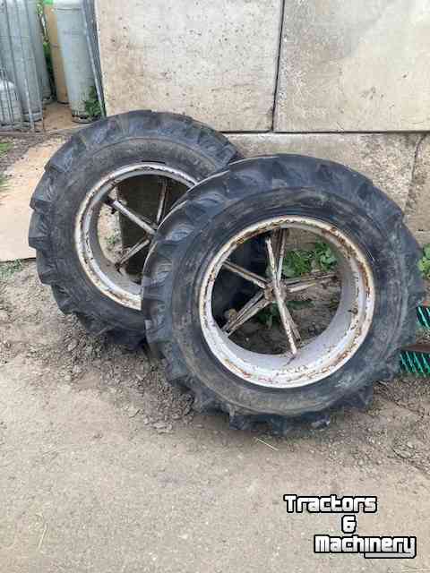Wielen, Banden, Velgen & Afstandsringen Taurus 11.2 r 24