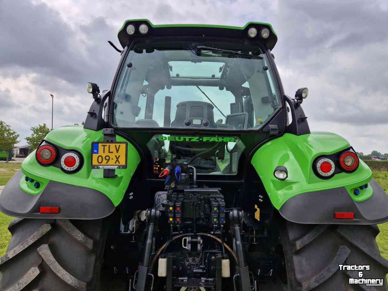 Traktoren Deutz-Fahr Agrotron 6140 ttv