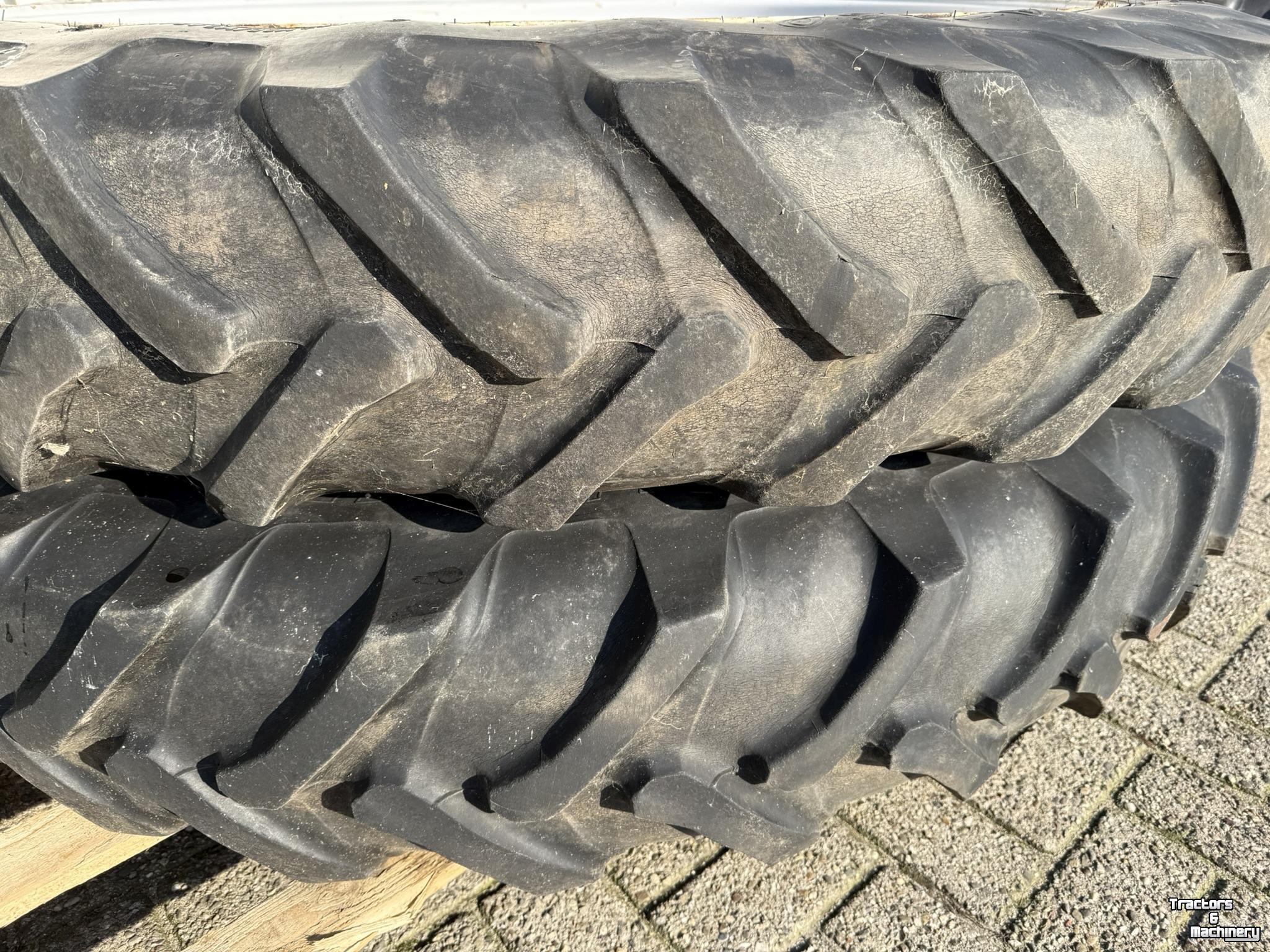 Wielen, Banden, Velgen & Afstandsringen  Alliance 270/95R48 + 270/95R32 cultuurwielen