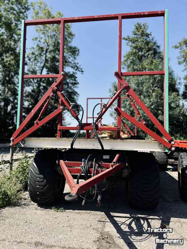 Vierwielige wagen / Landbouwwagen  Balenwagen