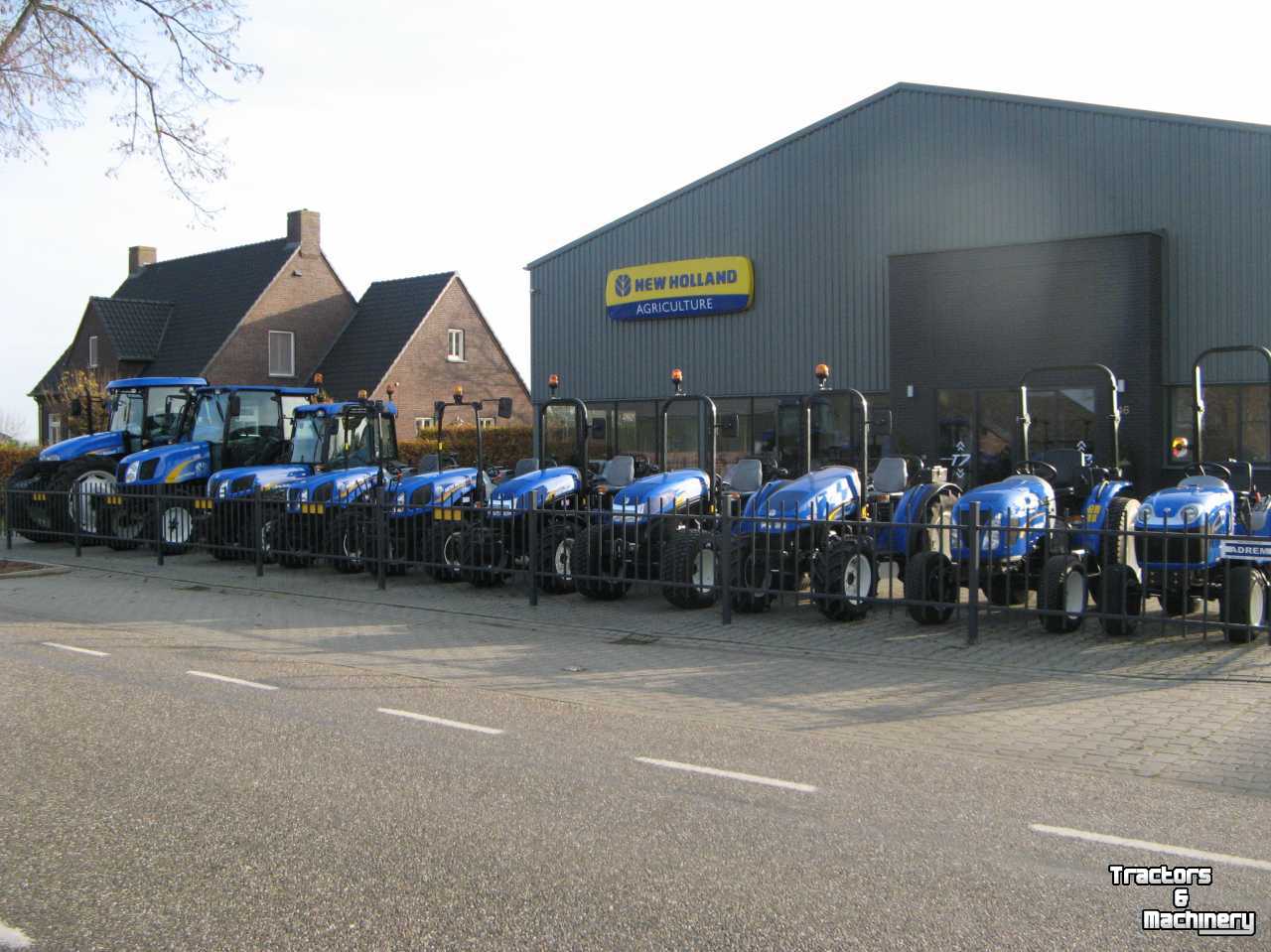 Traktoren New Holland TLA- T5000- GEAR BOX PART NR 5002394