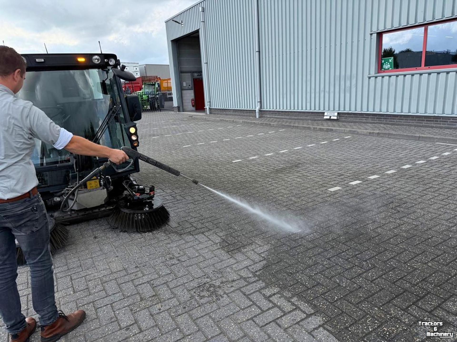 Veegmachine Schmidt Compact 200 Sweeper/Veegmachine