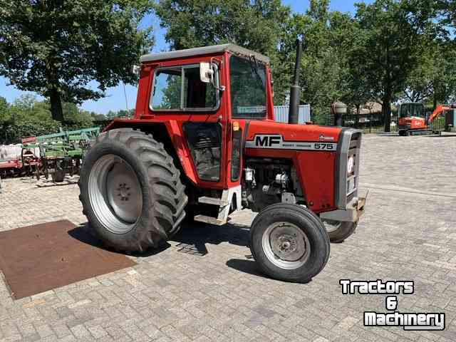 Tractor / Trekker Massey Ferguson 575