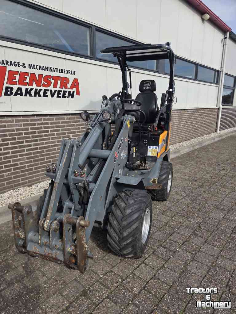 Shovel / Wiellader / Kniklader Giant G1500