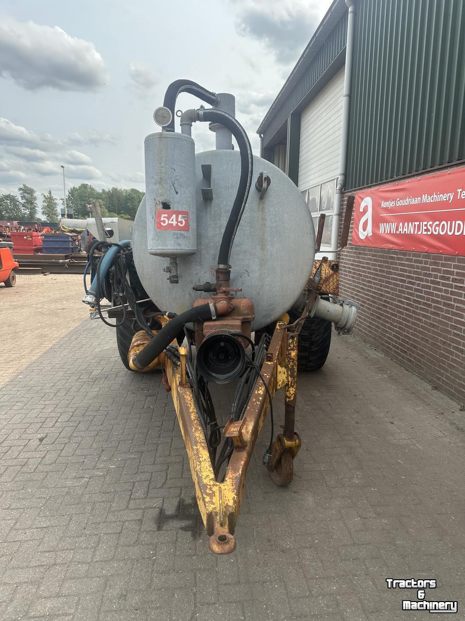 Mesttank Veenhuis Enkelas waterwagen
