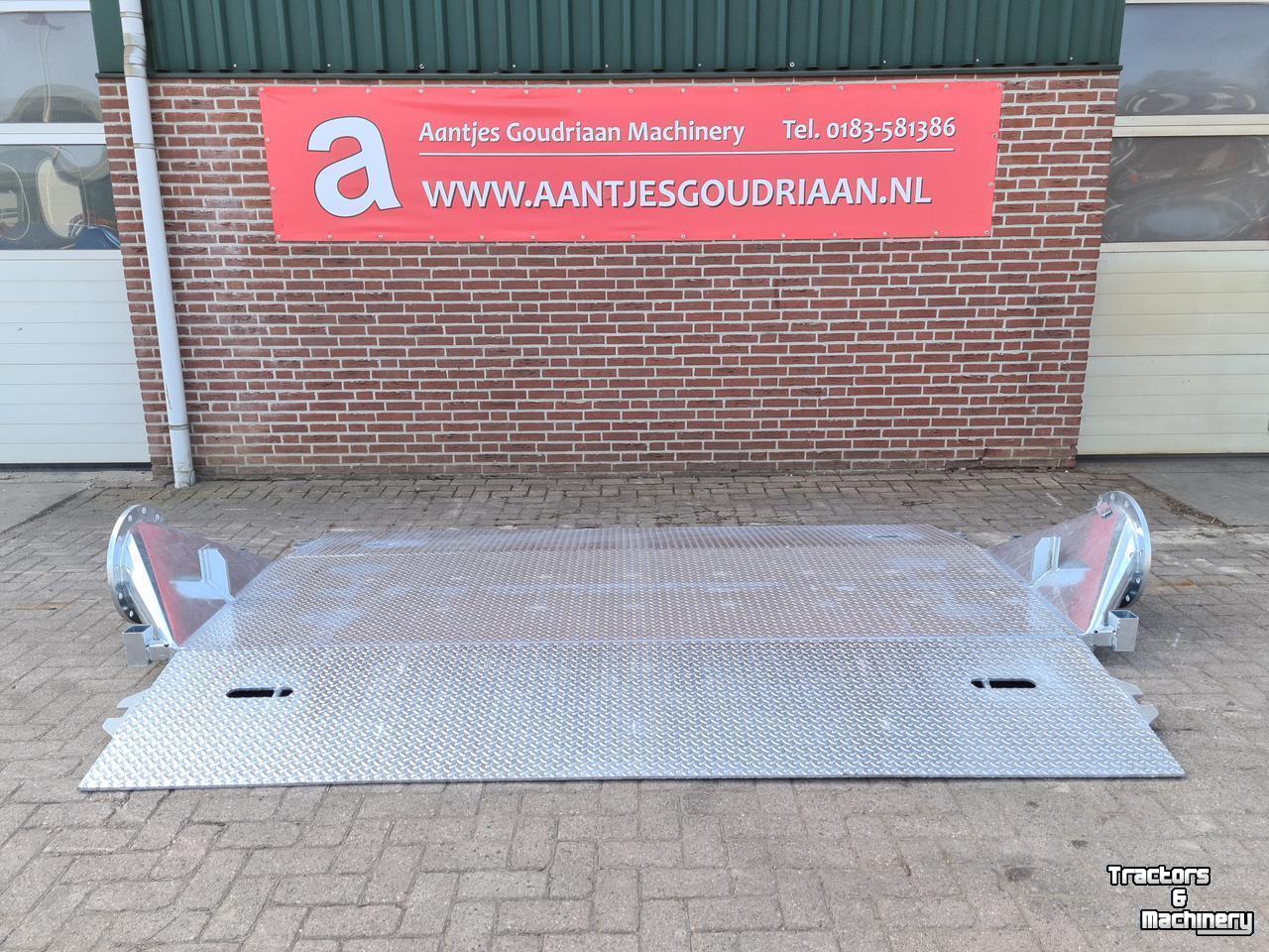 Beregeningsbrug / Mobiele waterbrug AGM Leidingdrempel / road ramp