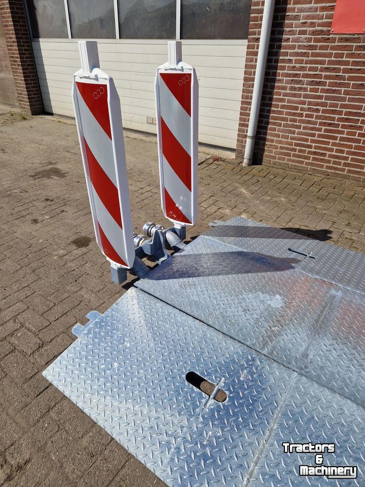 Beregeningsbrug / Mobiele waterbrug AGM Leidingdrempel / road ramp
