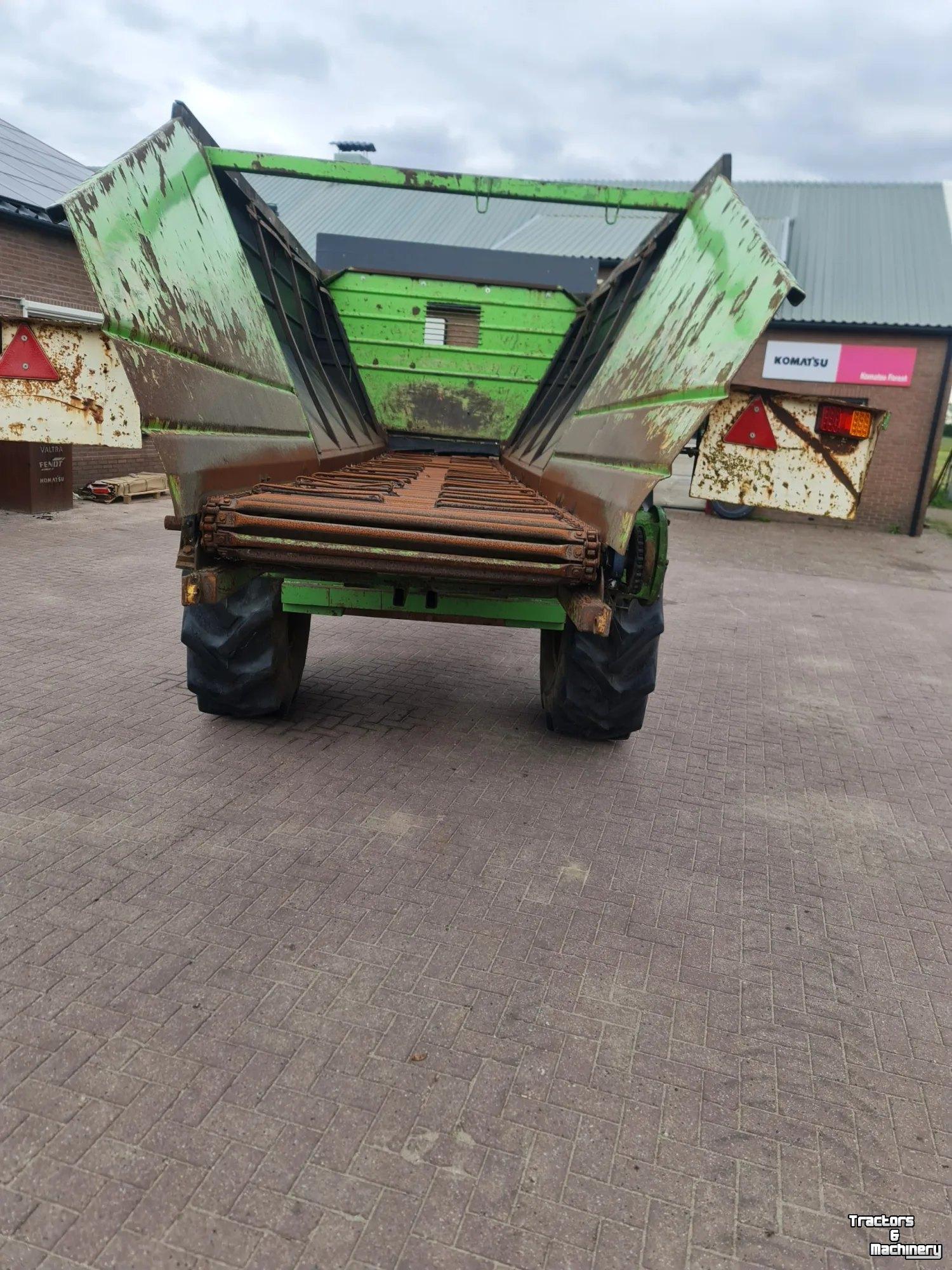 Opraapwagen AVR OVERLAADWAGEN