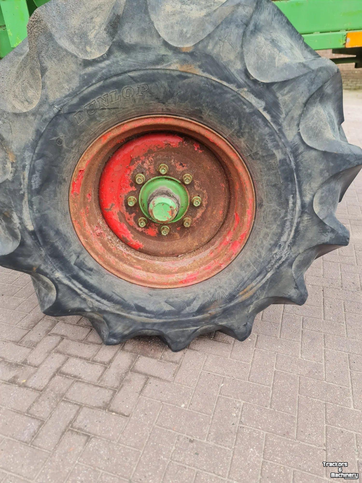 Opraapwagen AVR OVERLAADWAGEN