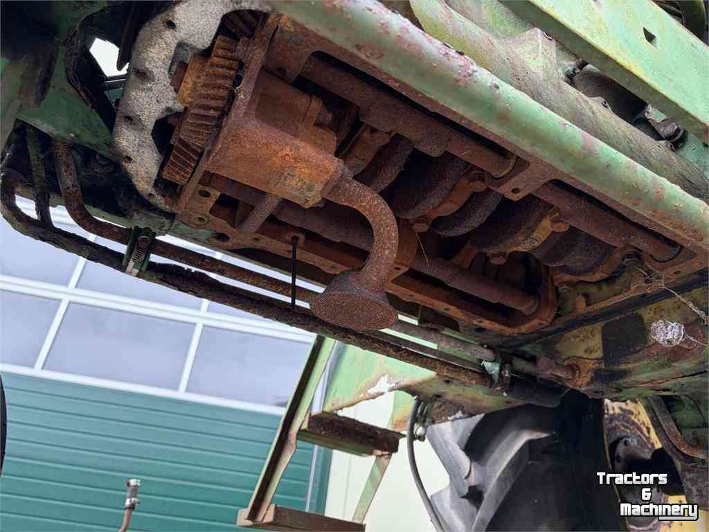 Tractor / Trekker John Deere 2030