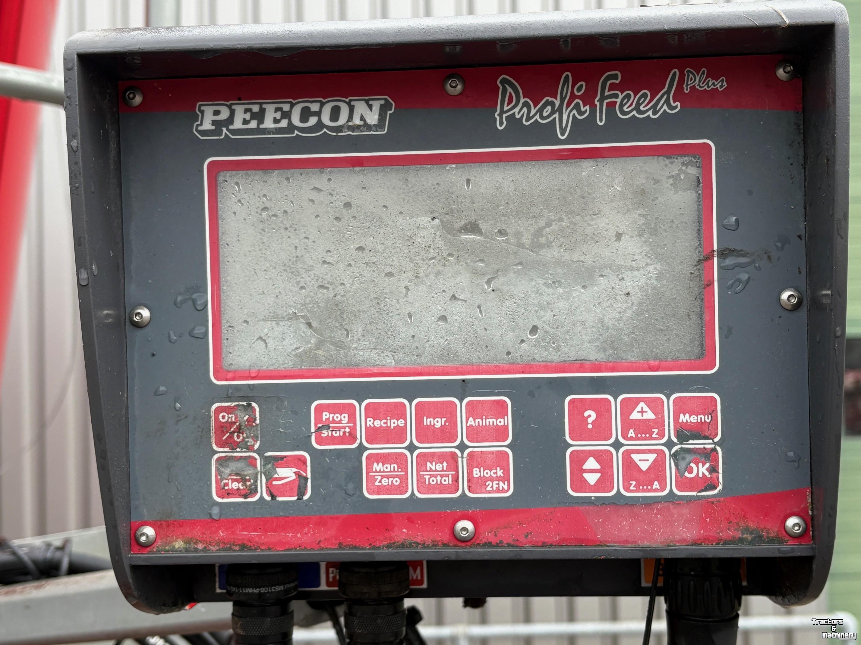 Voermengwagen Vertikaal Peecon Biga 17