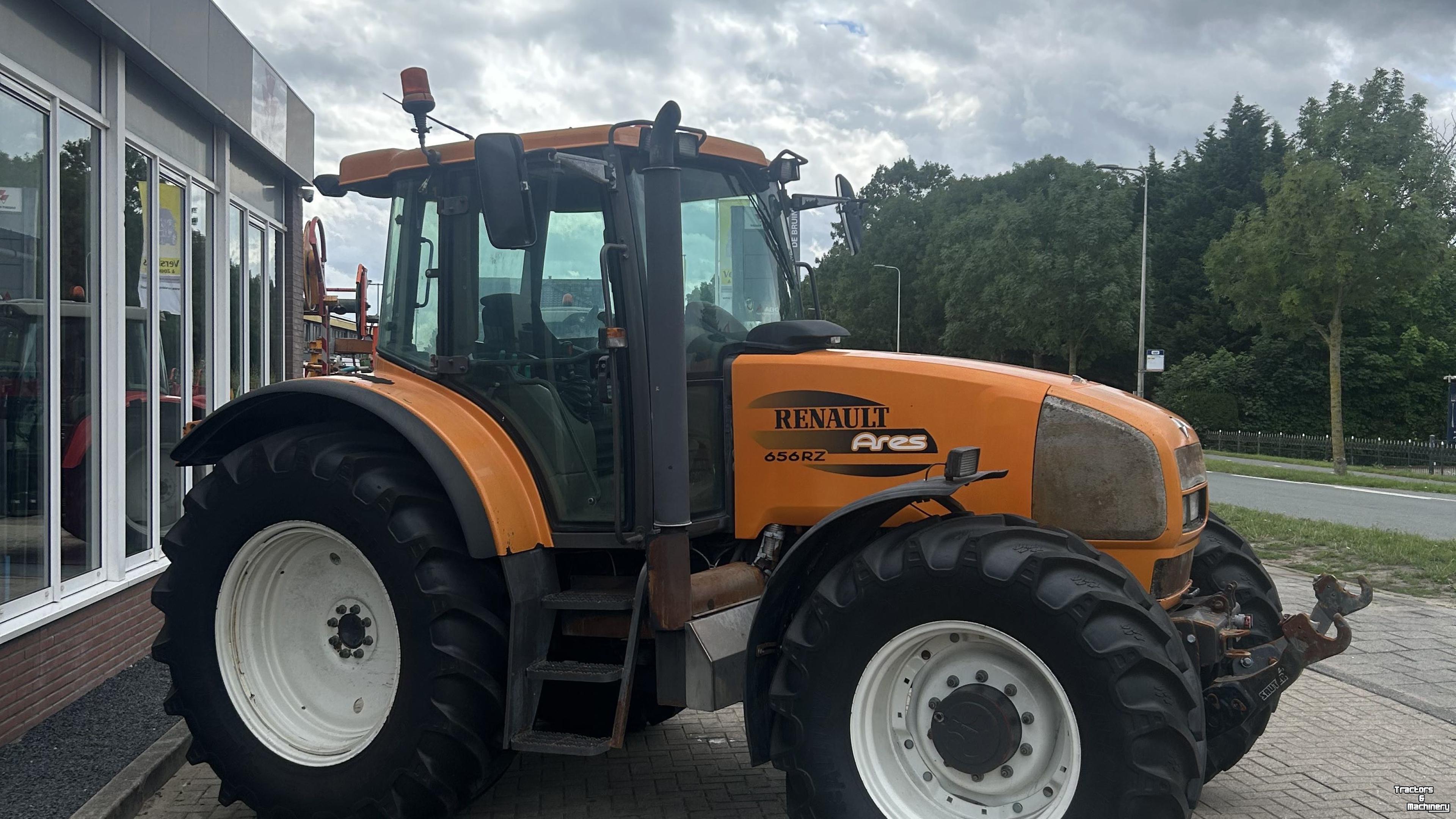Tractor / Trekker Renault Renault ARES 656RZ