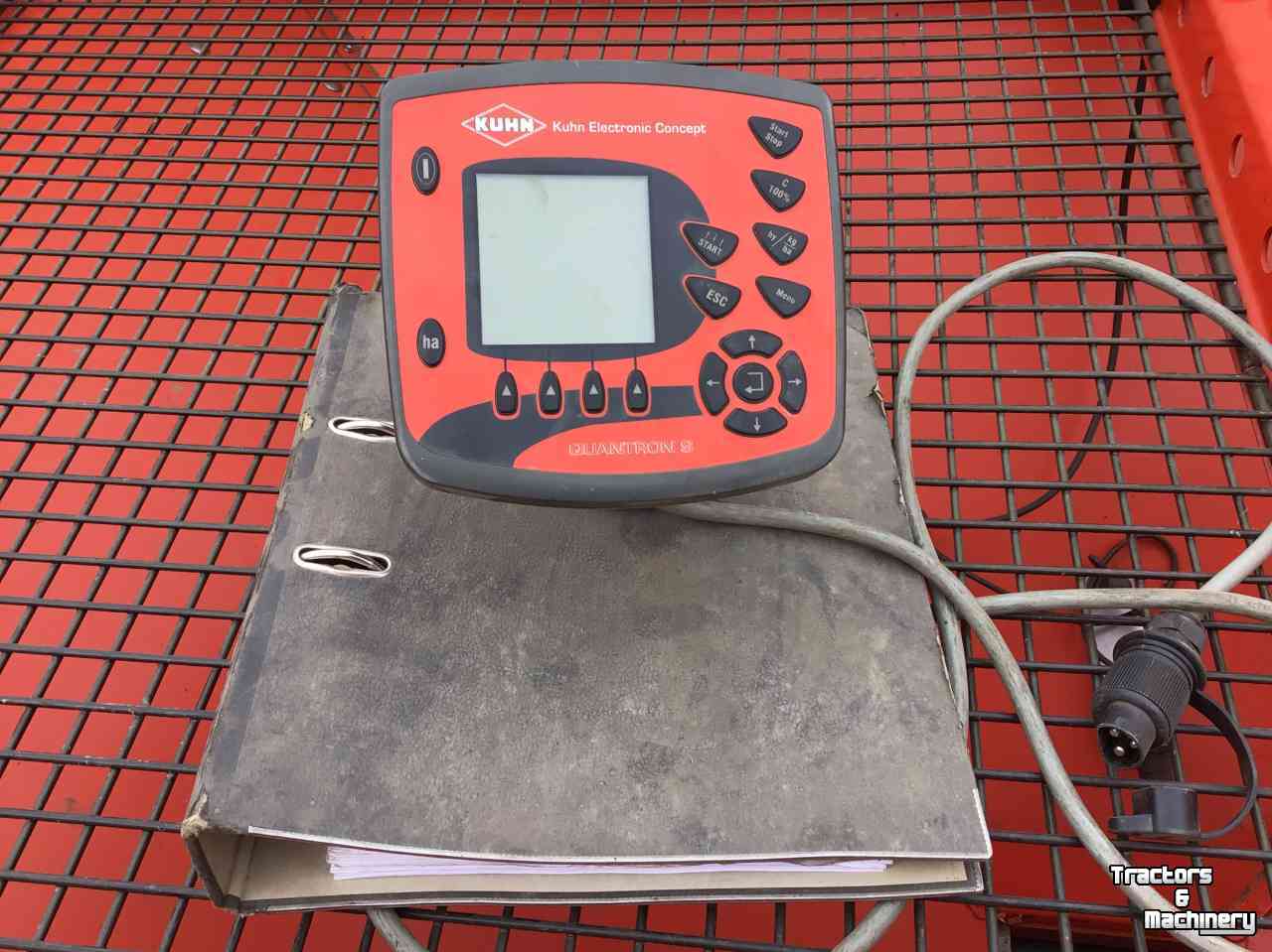 Fronttank zaaimachine Kuhn TF 1500