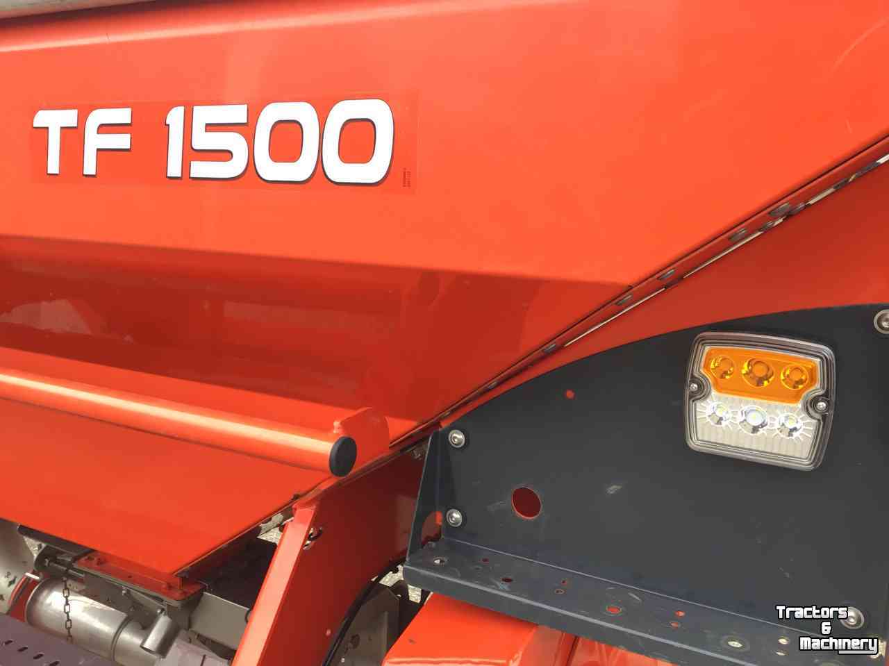 Fronttank zaaimachine Kuhn TF 1500