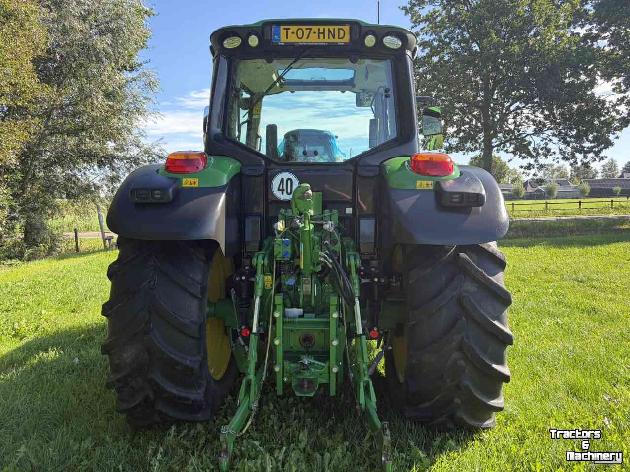 Tractor / Trekker John Deere 6120M