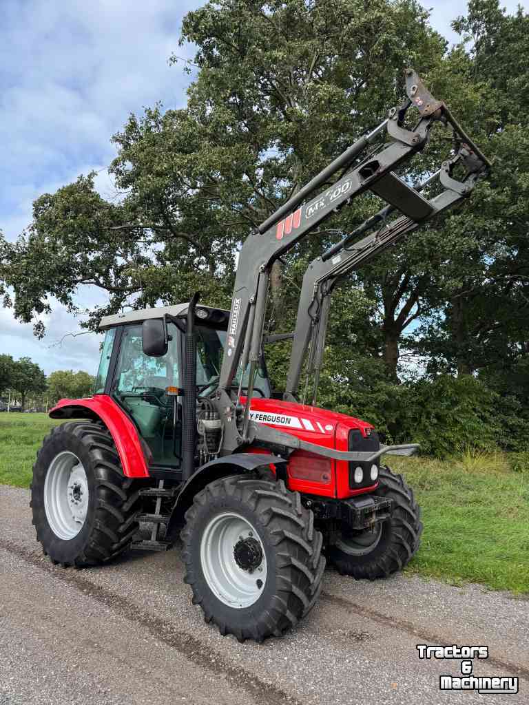 Tractor / Trekker Massey Ferguson 5435 Speedshift Tractoren