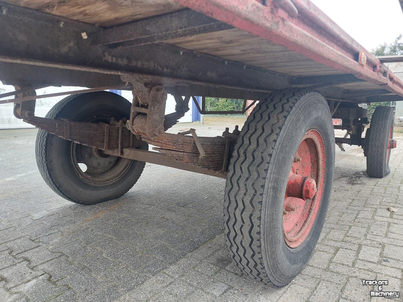 Kipper / Kiepwagen / Landbouwkipper  Plattewagen/aanhanger