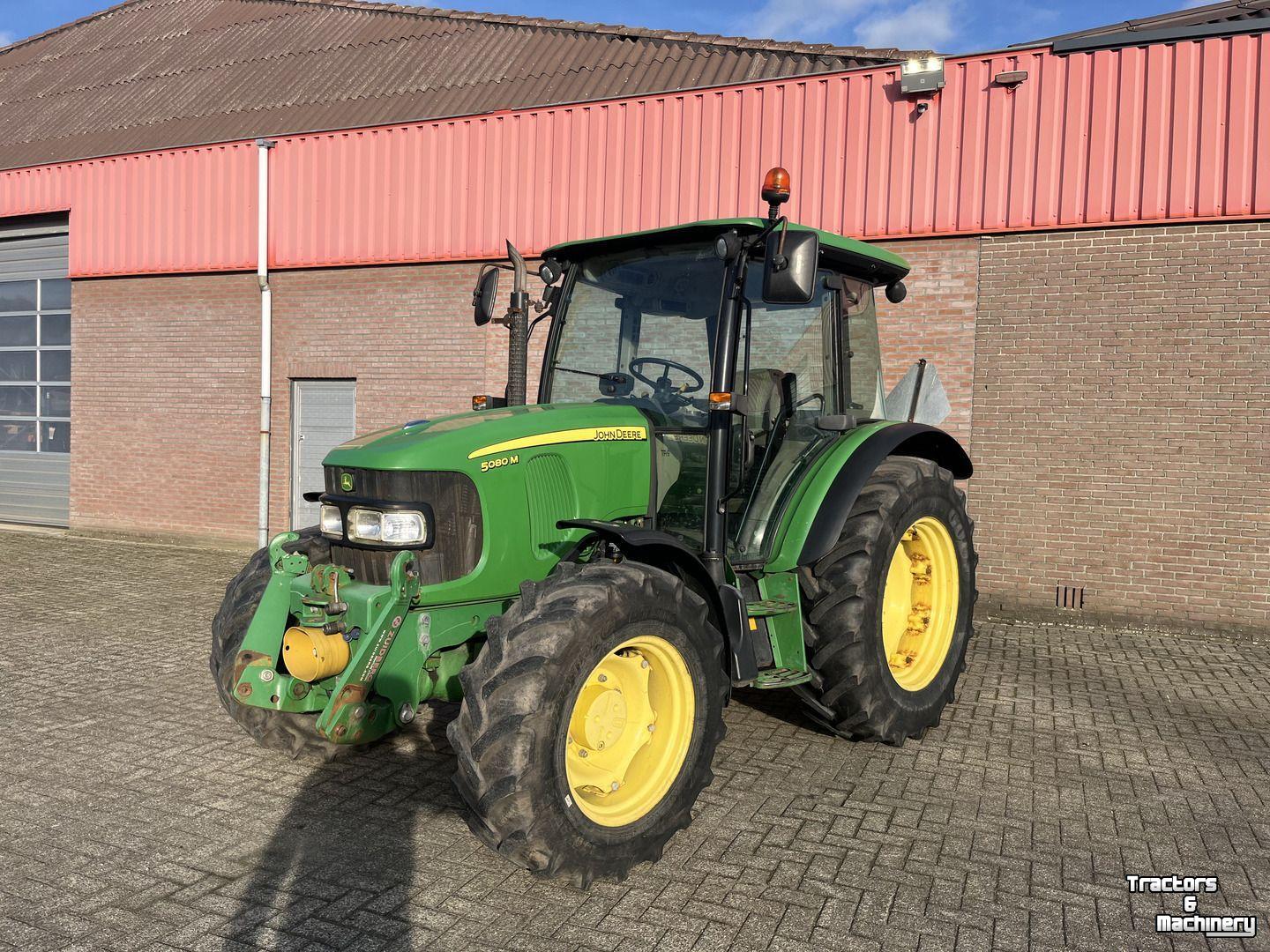 Tractor / Trekker John Deere 5080M