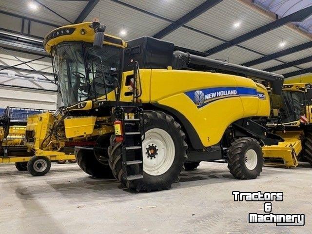 Veldhakselaar New Holland CX8.70