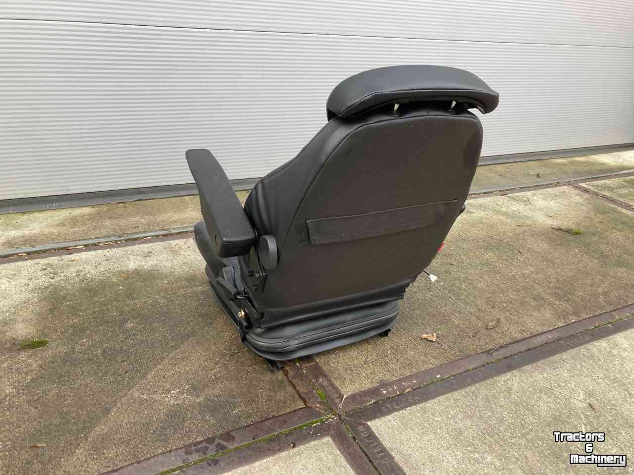 Diverse nieuwe onderdelen Eurotrac Mechanisch geveerde stoel