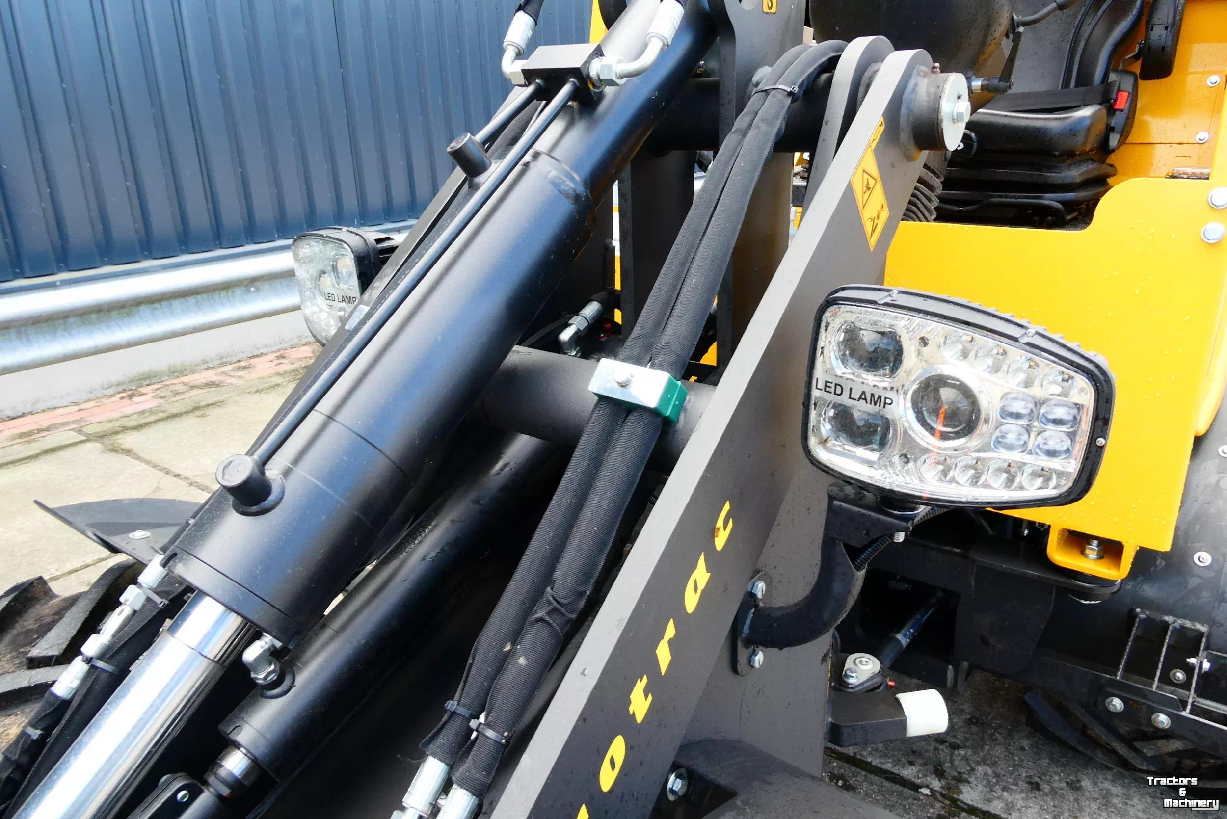 Shovel / Wiellader / Kniklader Eurotrac Shovel W12F