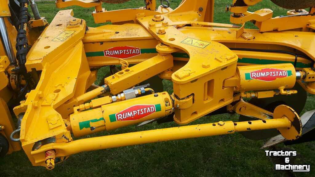 Ploegen Rumptstad RPV 140 - 480V4 + 1