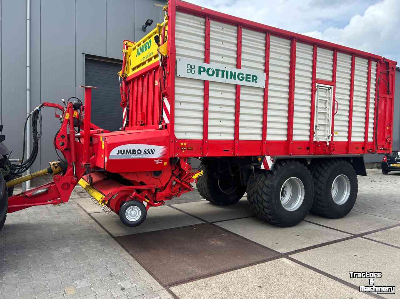 Opraapwagen Pottinger Jumbo 6000L Combiline. Gedwongen gestuurd