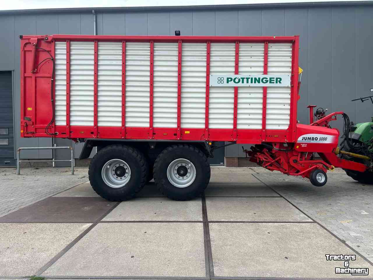 Opraapwagen Pottinger Jumbo 6000L Combiline. Gedwongen gestuurd