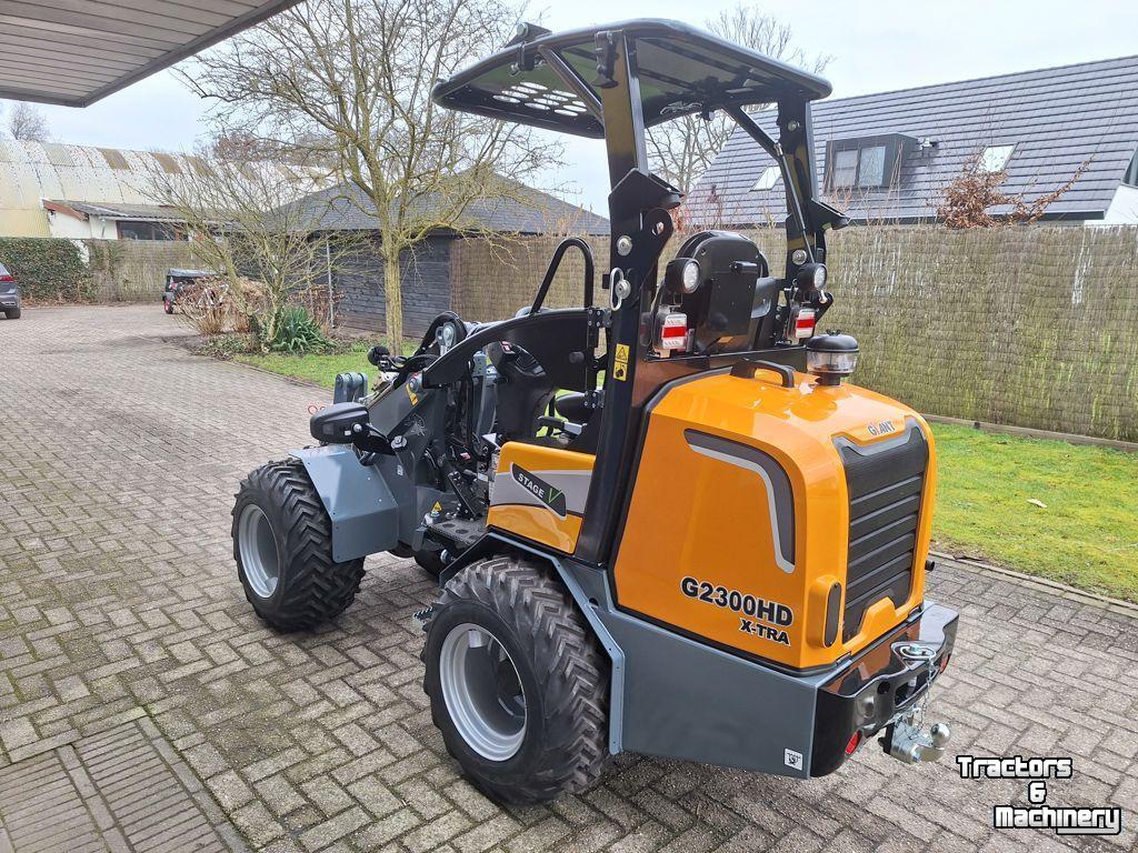 Shovel / Wiellader / Kniklader Giant G2300 XTRA HD