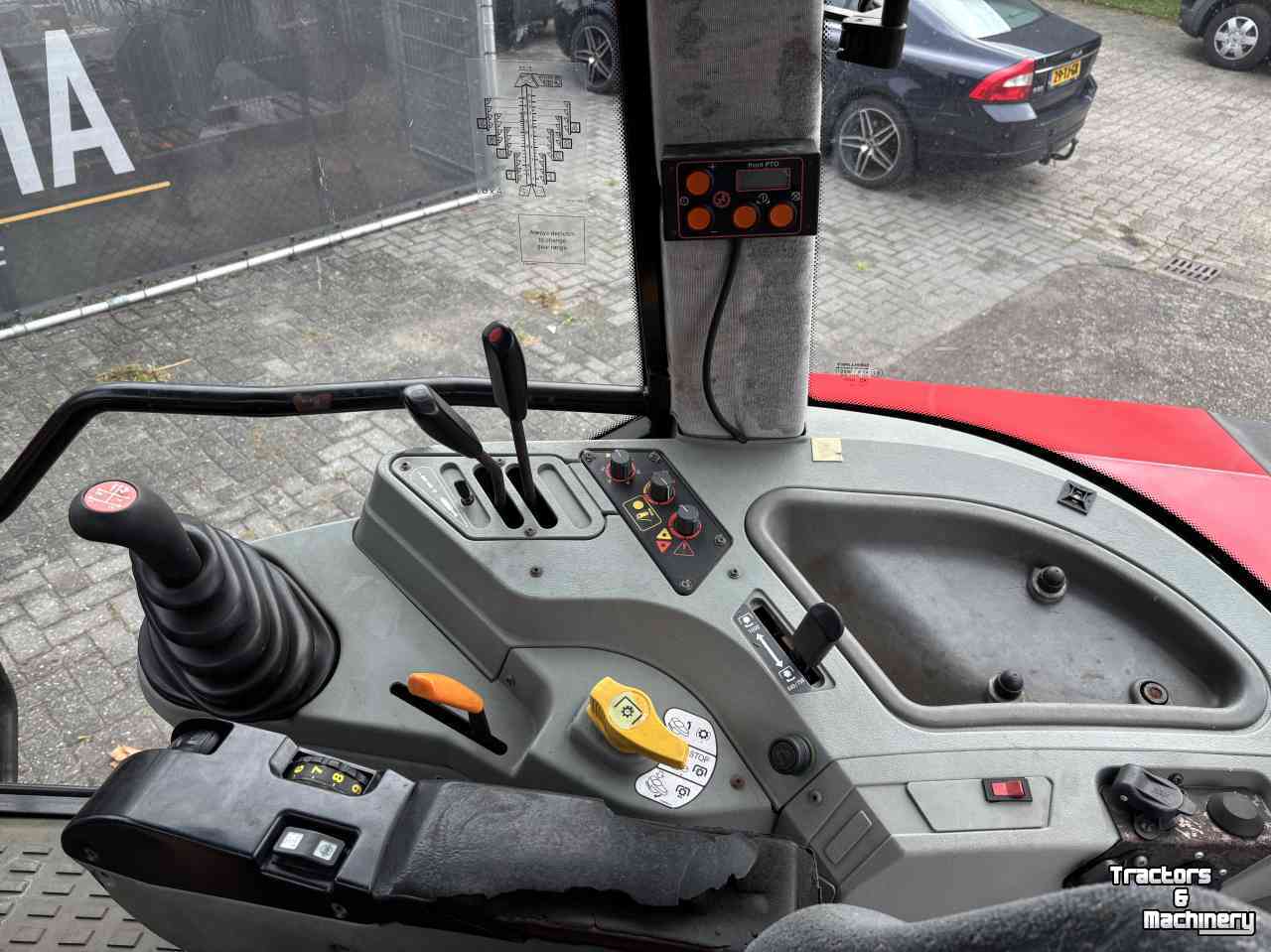 Tractor / Trekker Massey Ferguson 6255 fronthef pto