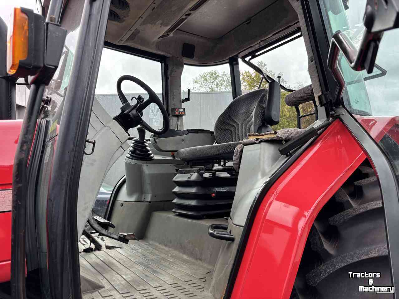 Tractor / Trekker Massey Ferguson 6255