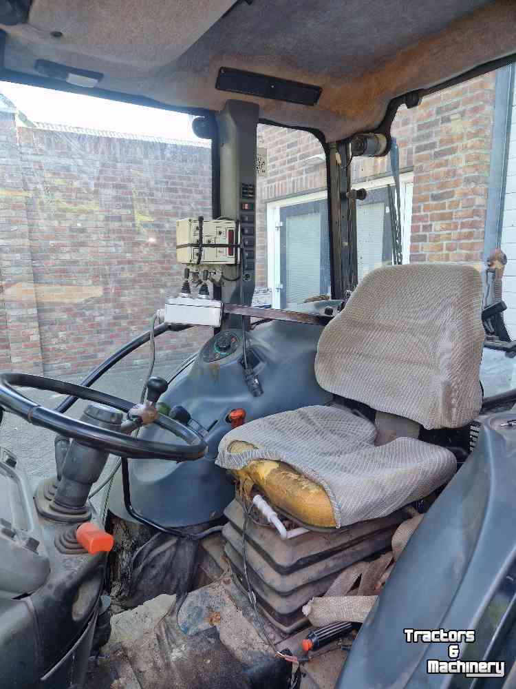 Smalspoor tractor New Holland TN90F