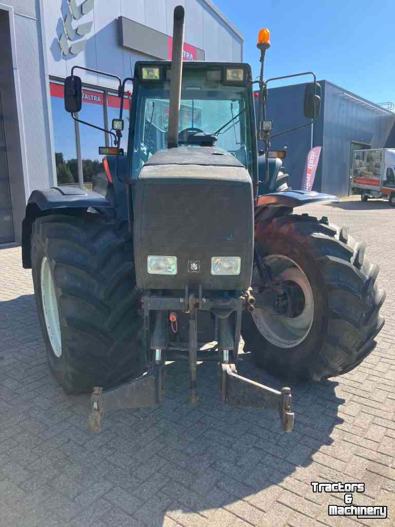 Tractor / Trekker Valtra 8150 50 KM!
