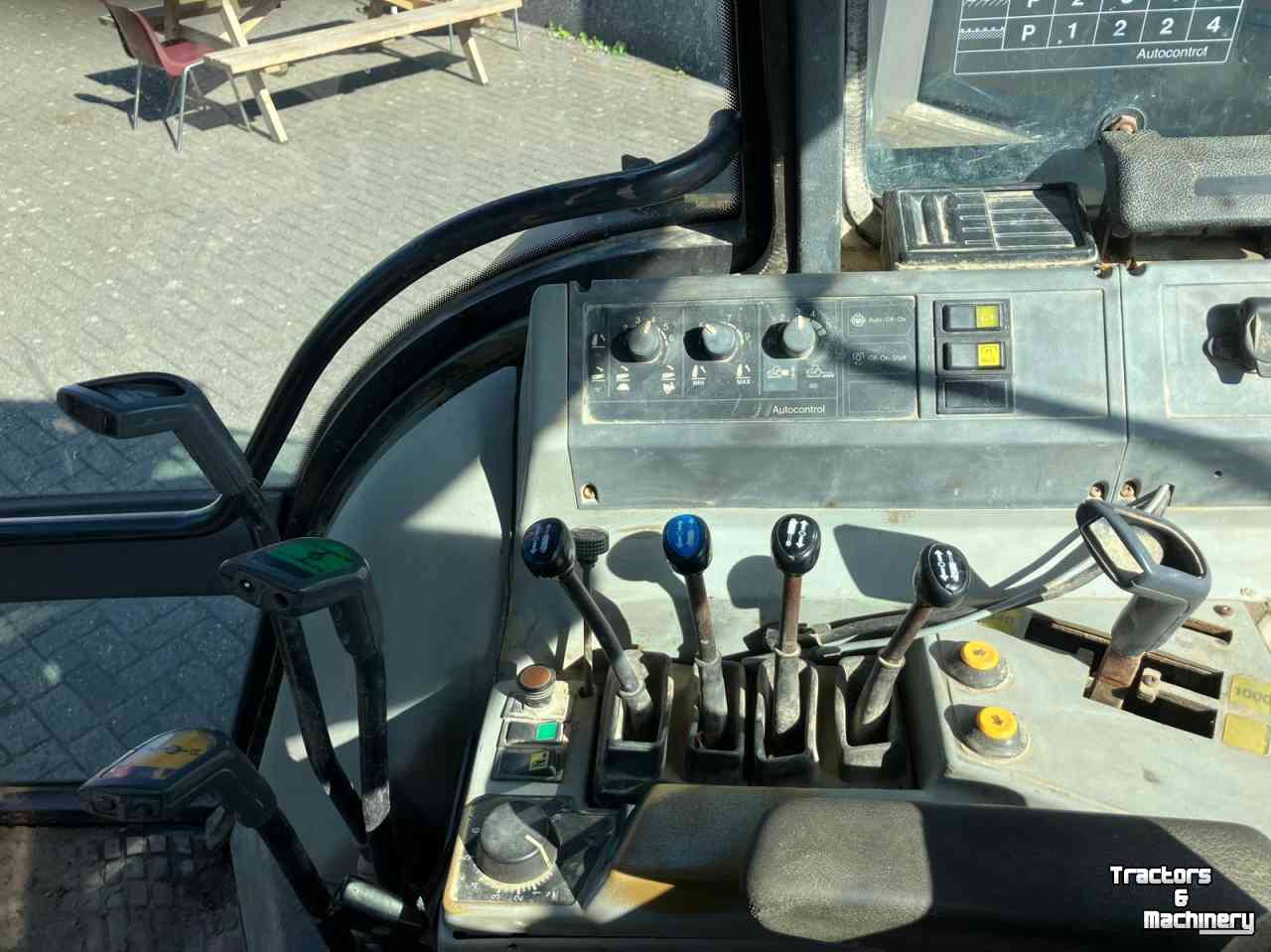 Tractor / Trekker Valmet 8150 50 KM!
