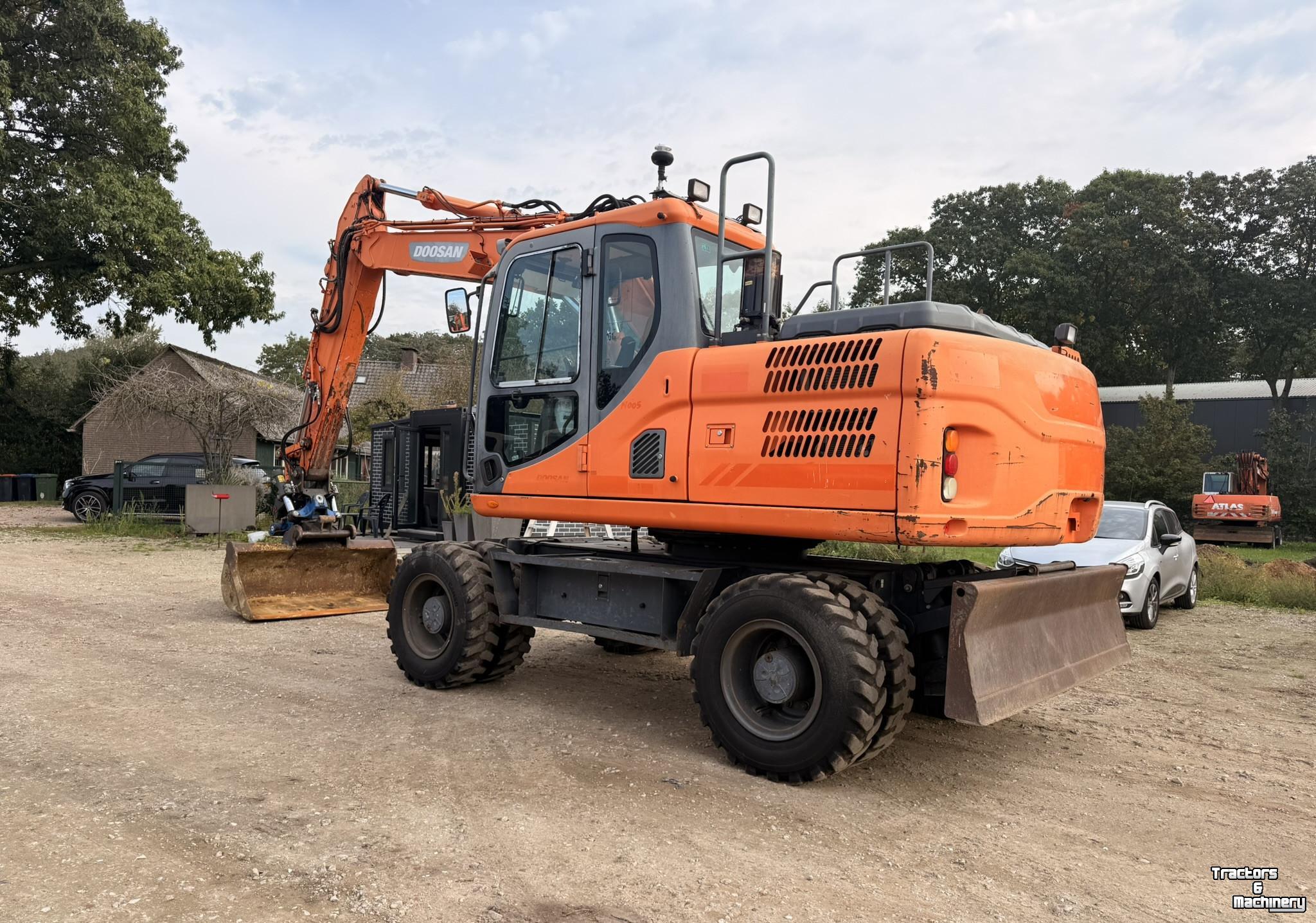 Graafbakken Doosan DX140W-3