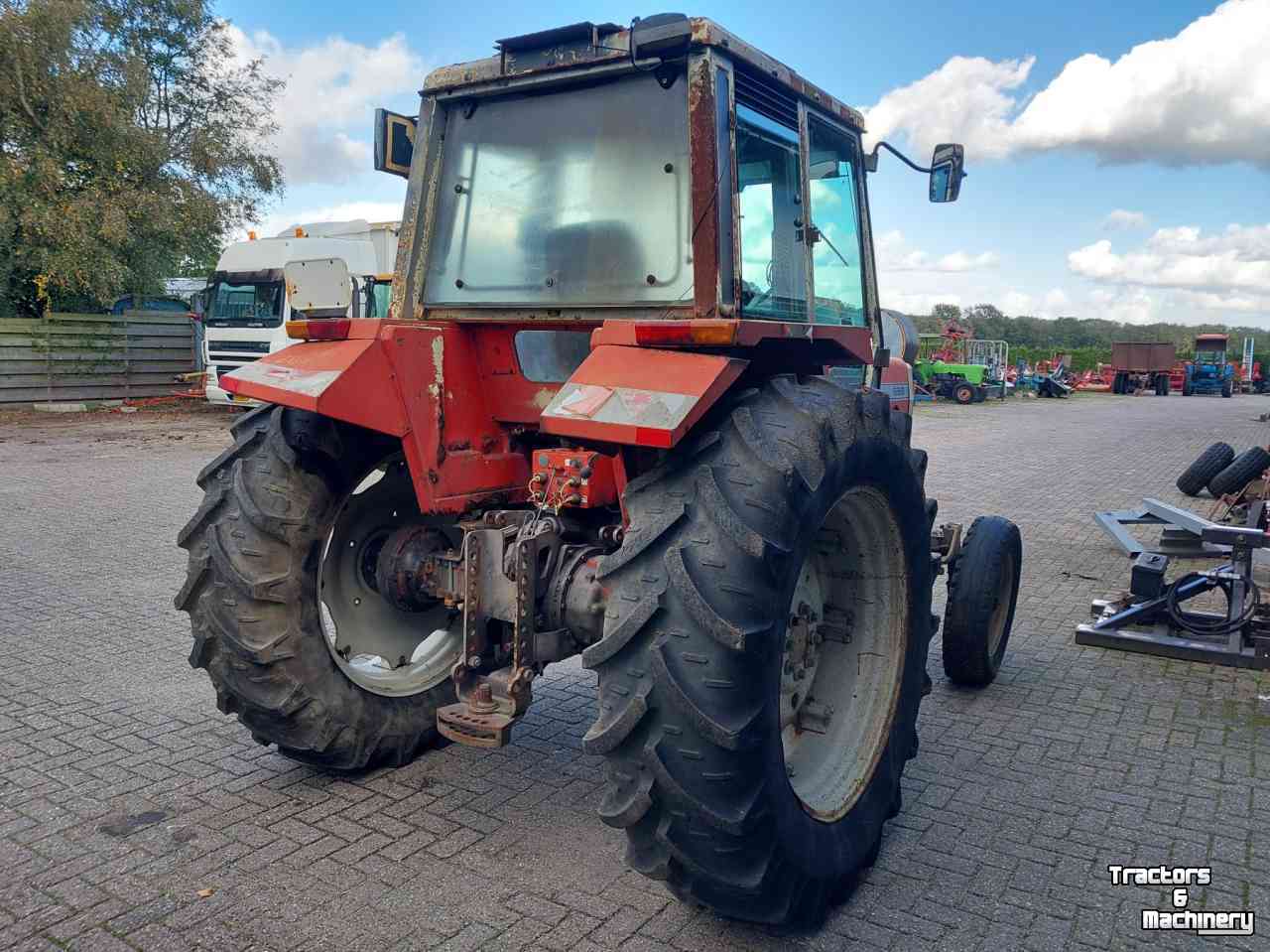 Traktoren Massey Ferguson 698