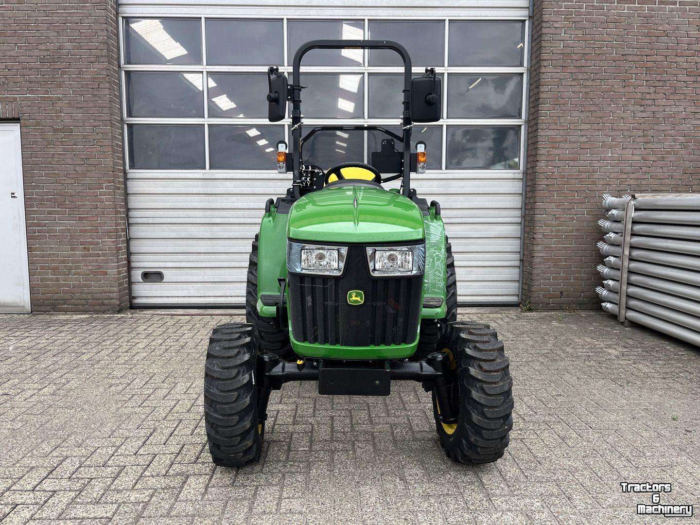 Smalspoor tractor John Deere 3038E