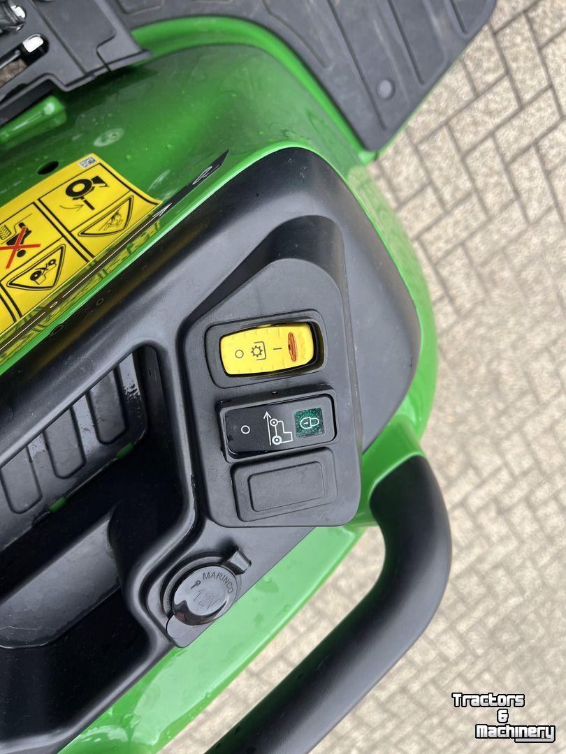 Smalspoor tractor John Deere 3038E