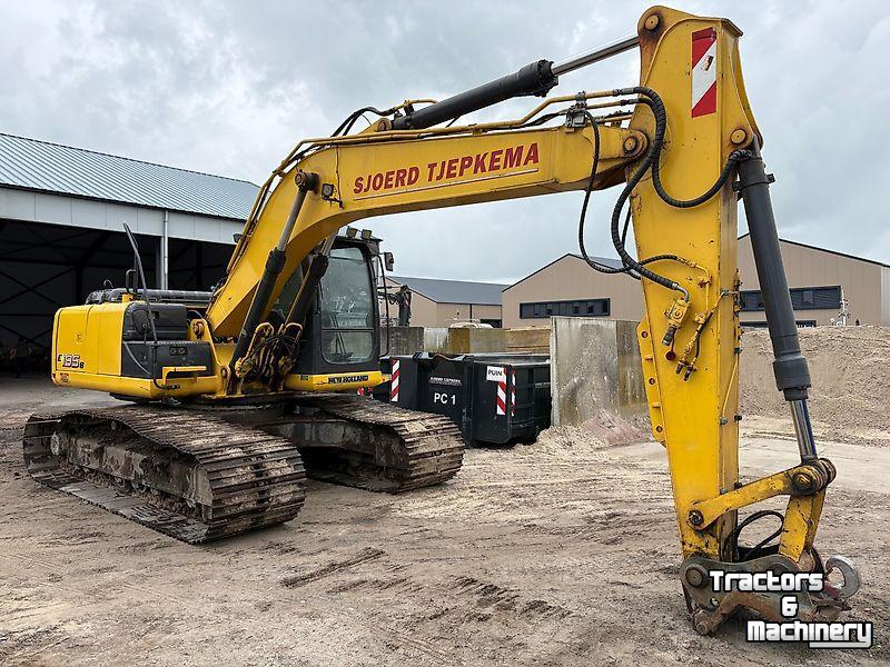 Graafmachine New Holland E195B LC