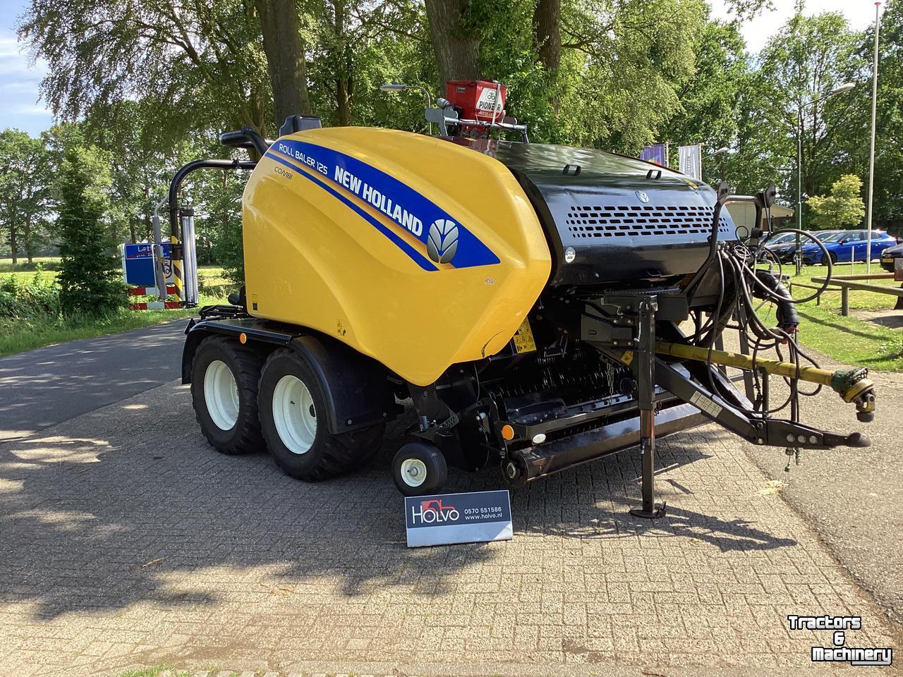 Persen / Balenpers / Pakkenpers New Holland ROLL BALER 125