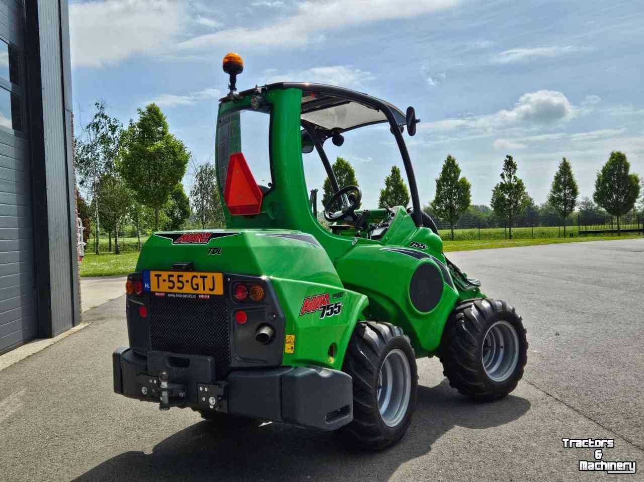 Shovel / Wiellader / Kniklader Avant 755i TDL+ Mini-shovel