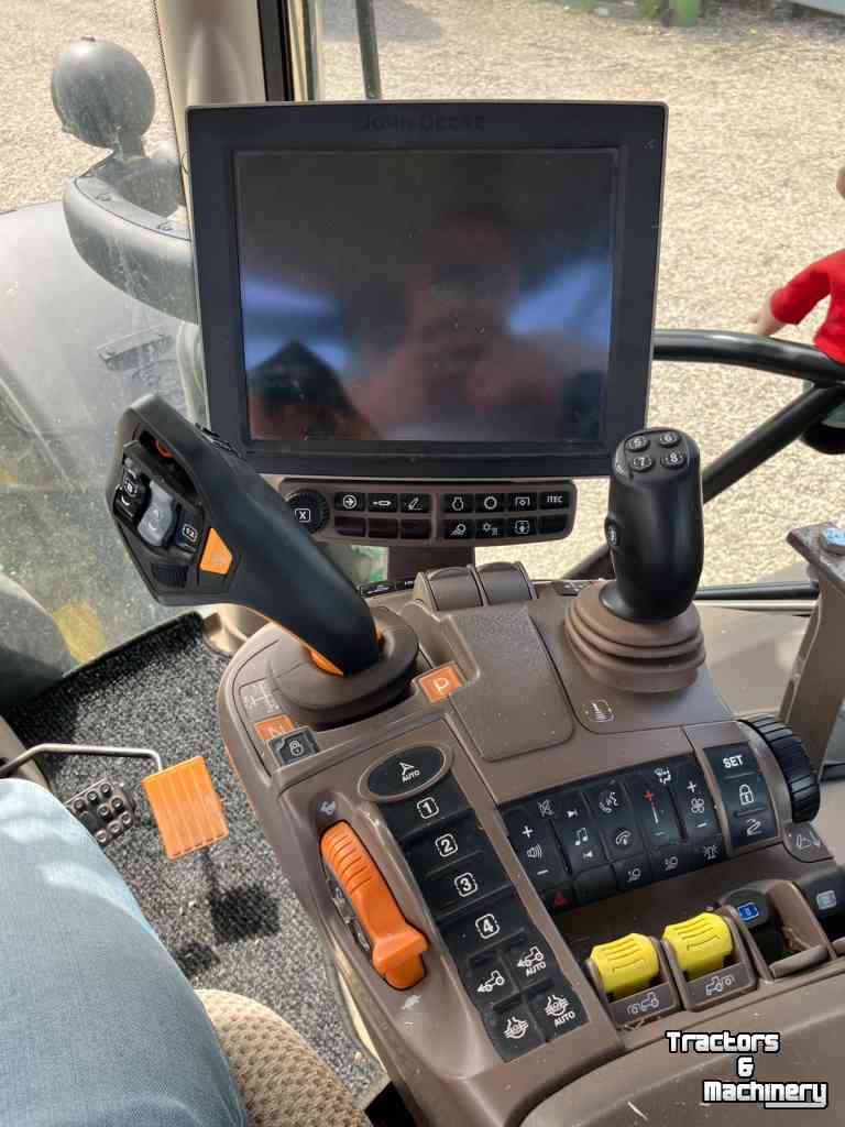 Tractor / Trekker John Deere 6215R - Ultimate-edition