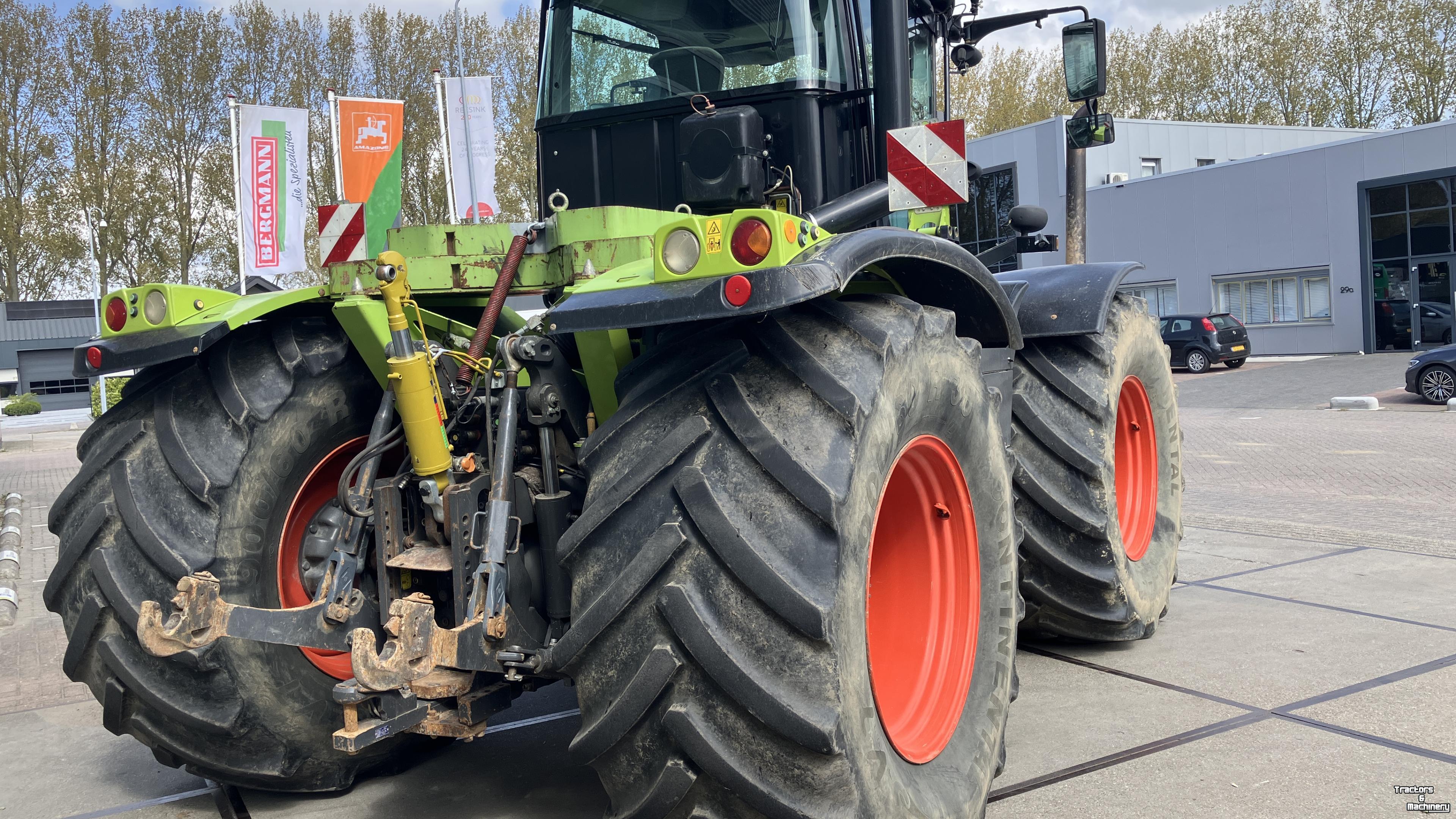 Tractor / Trekker Claas xerion 3300