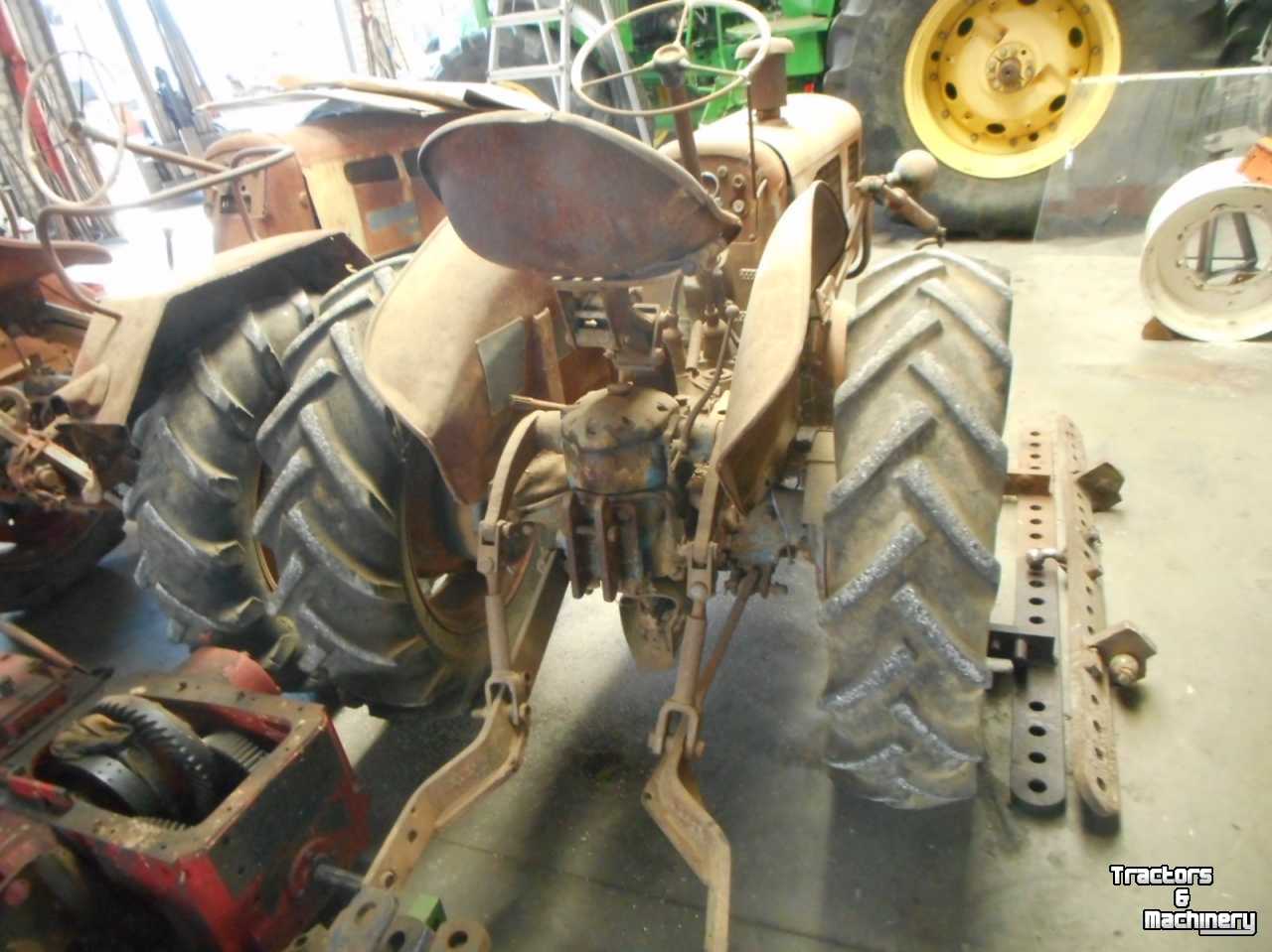 Traktoren Lanz-Bulldog D2402