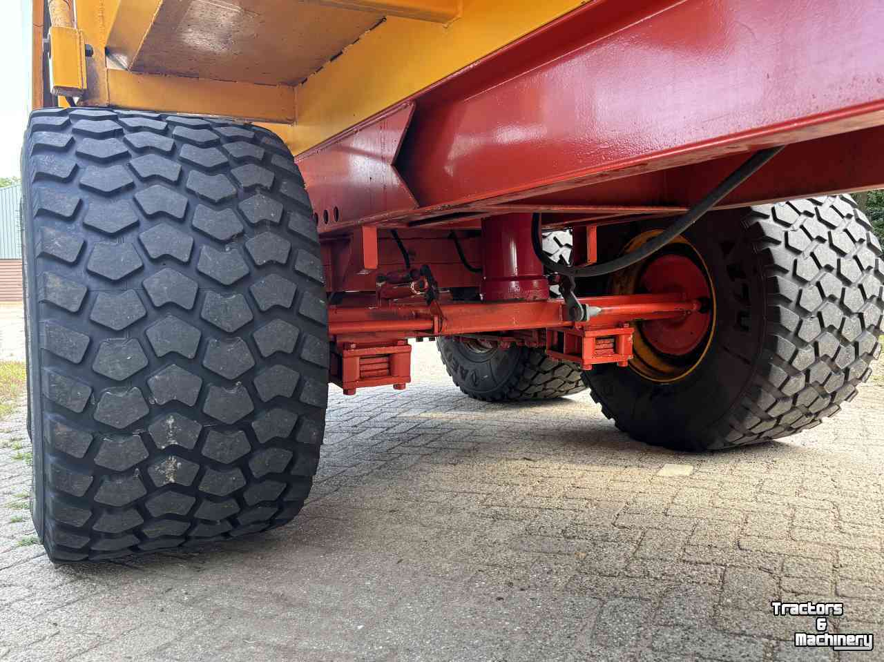 Kipper / Kiepwagen / Landbouwkipper Veenhuis 15000 kieper kipper silage bagger