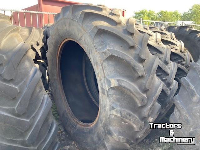 Wielen, Banden, Velgen & Afstandsringen Firestone Firestone 620/70R42 Banden