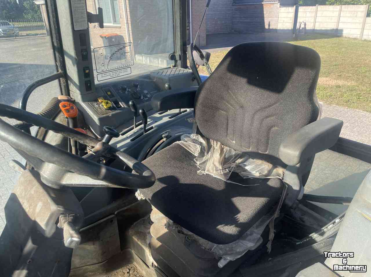 Tractor / Trekker New Holland 7740 SLE cab + airco