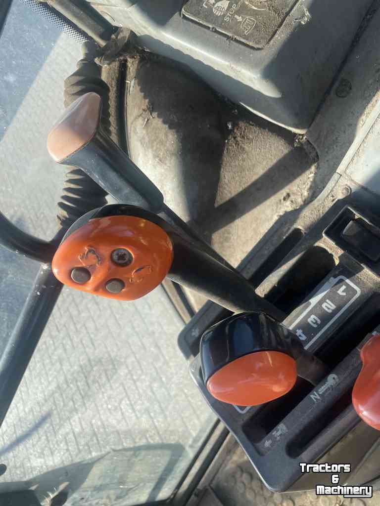 Tractor / Trekker New Holland 7740 4WD SLE AIRCO